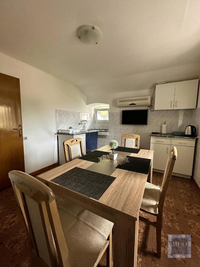 Muo 33 Apartments Котор Екстериор снимка