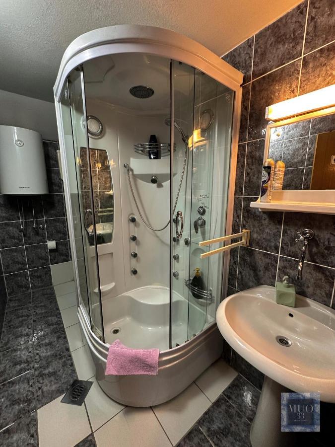 Muo 33 Apartments Котор Екстериор снимка
